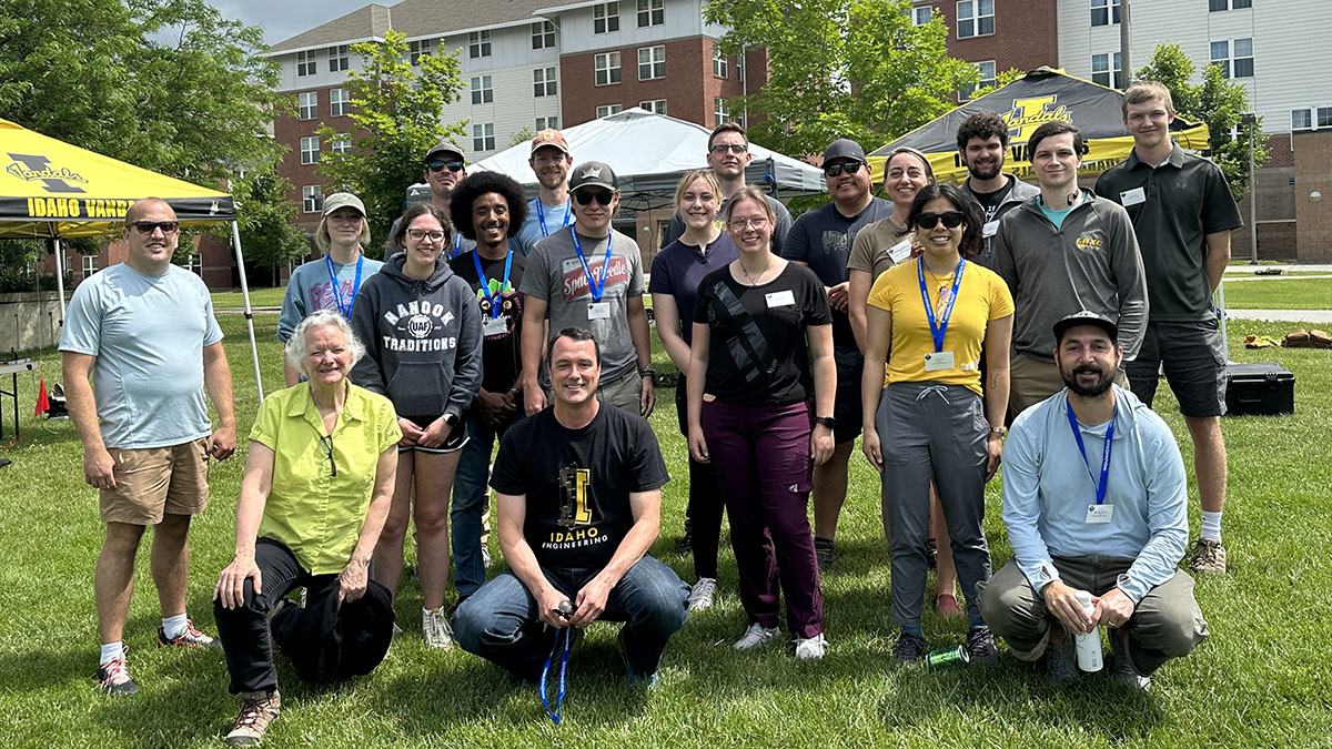 Students on tower lawn